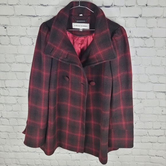 STEVE MADDEN | wool blend double breasted plaid pleated back peacoat - Picture 3 of 9
